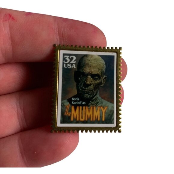 The Mummy Boris Karloff Classic Movie Monsters Vintage Postage Stamp Pin - Picture 1 of 5